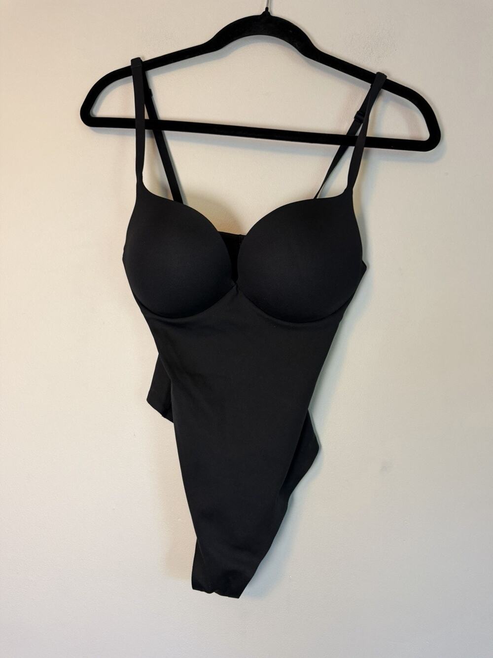 SKIMS Ultimate Body Onyx Black Push Up Thong Shaping Bodysuit Size S NEW $144